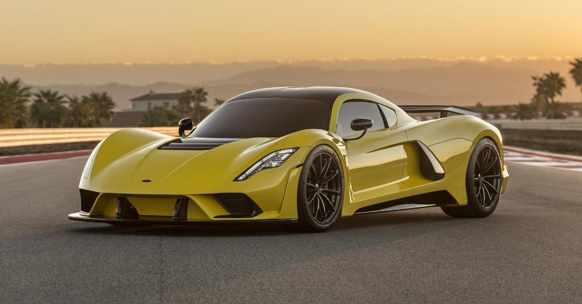 These are the Hennessey Venom F5's best features