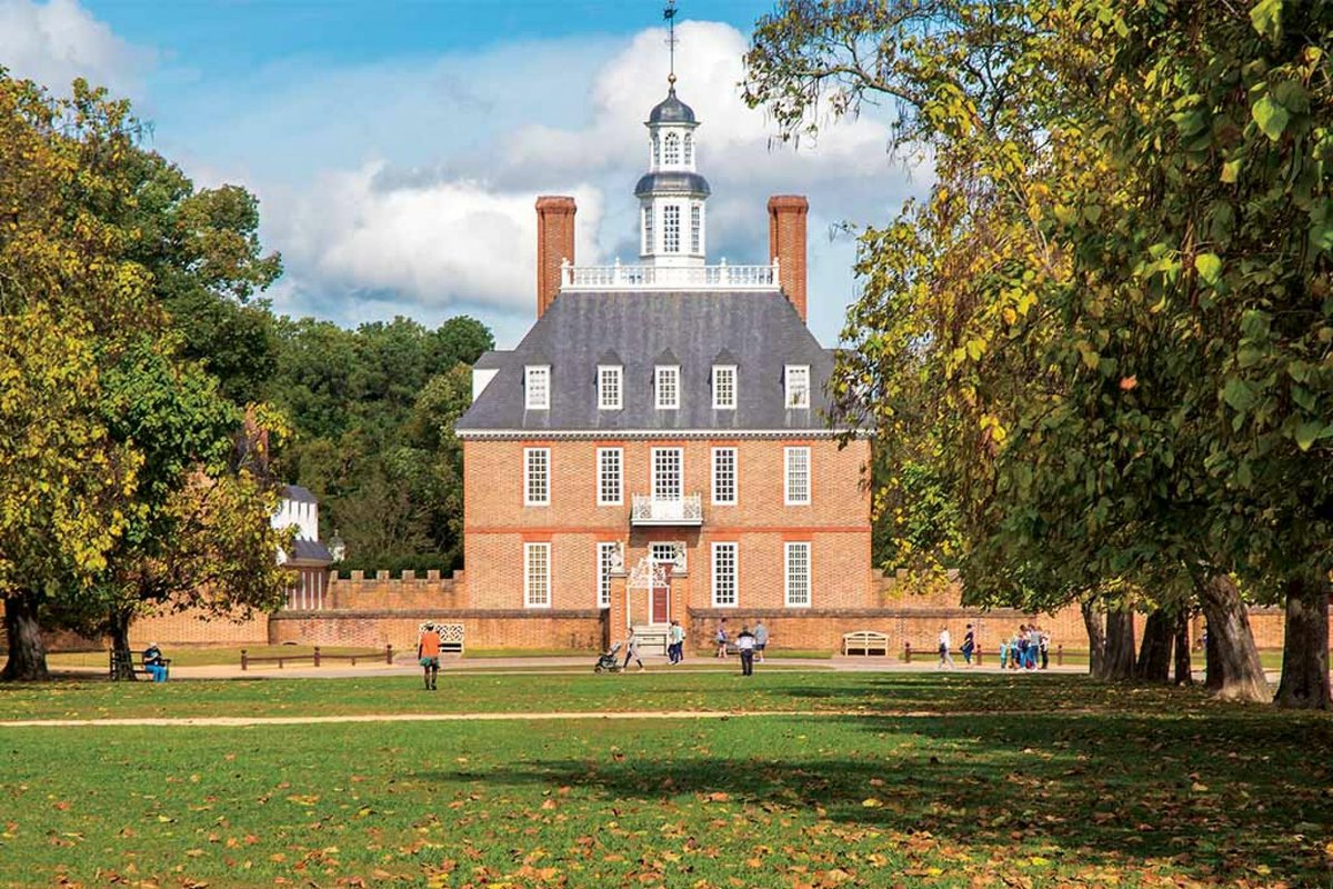 ColonialWilliamsburgGovernorsPalace.jpg Virginia Views