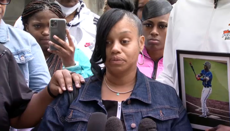 MOTHERS-AGAINST-GUN-VIOLENCE.png