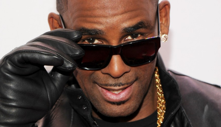 r-kelly-thatgrapejuice-2023-chicago-prosector-sex-abuse-charges.png